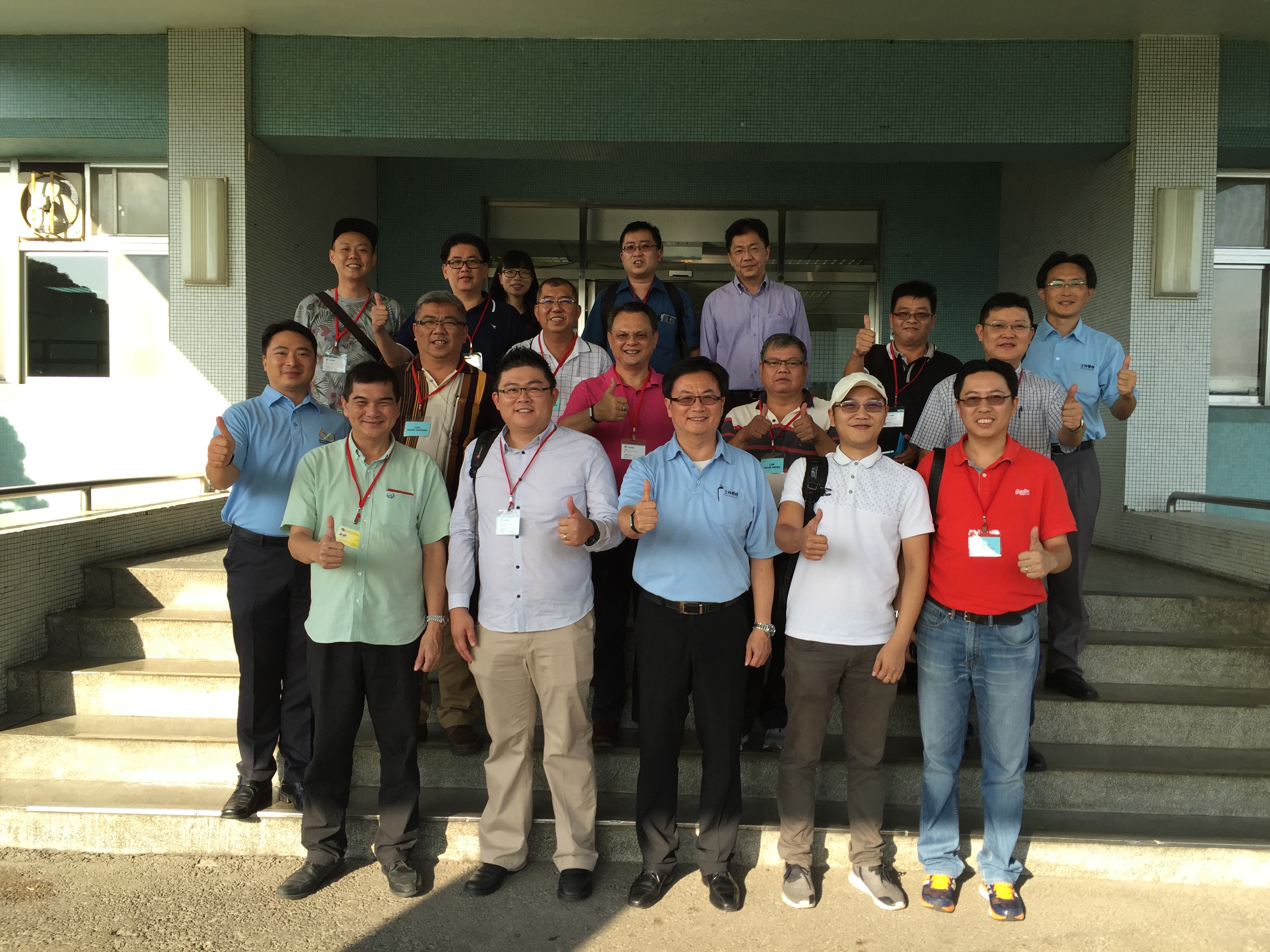 I clienti della Malaysia visitano Shihlin Electric